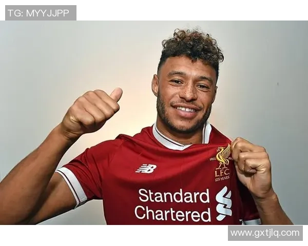 玫瑰足球传奇：从球场霸主到全球偶像的辉煌人生与成就