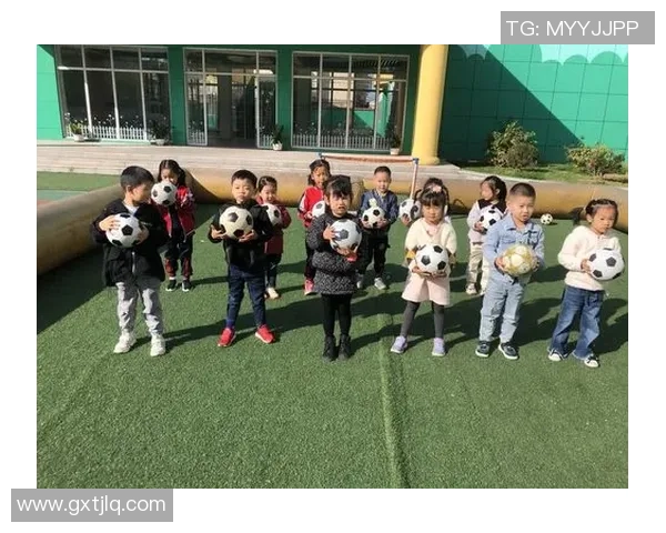 足球星级评分系统:根据球员表现评定不同星星数量的全新标准解析 足球星级评分系统:根据球员表现评定不同星星数量的全新标准解析